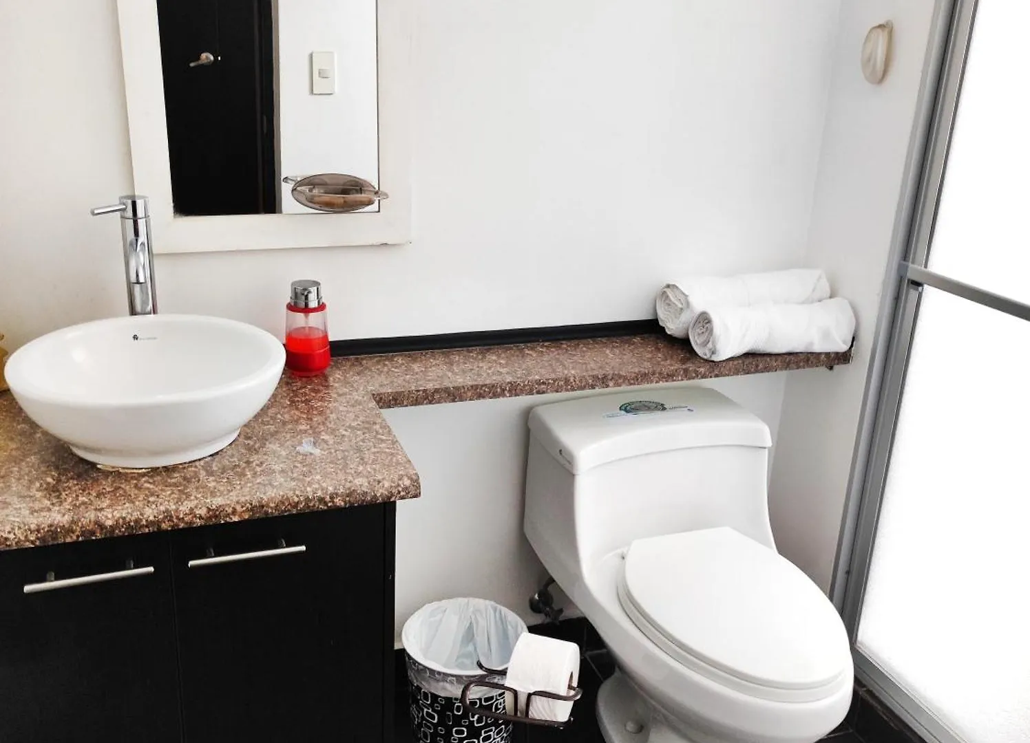 アパート Coliving Ecuador Apartamentos Sector Swiss Hotel キト