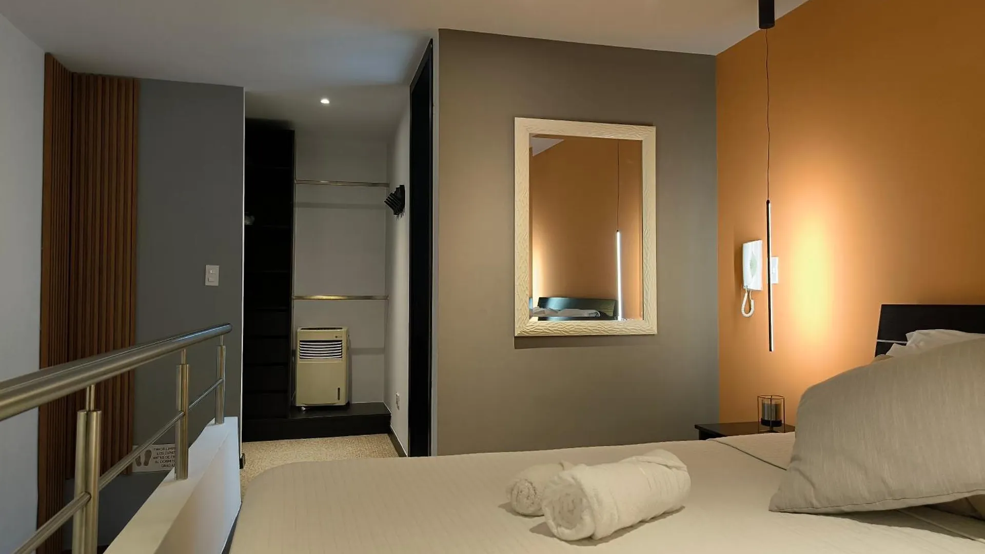 Coliving Ecuador Apartamentos Sector Swiss Hotel Quito 0*,