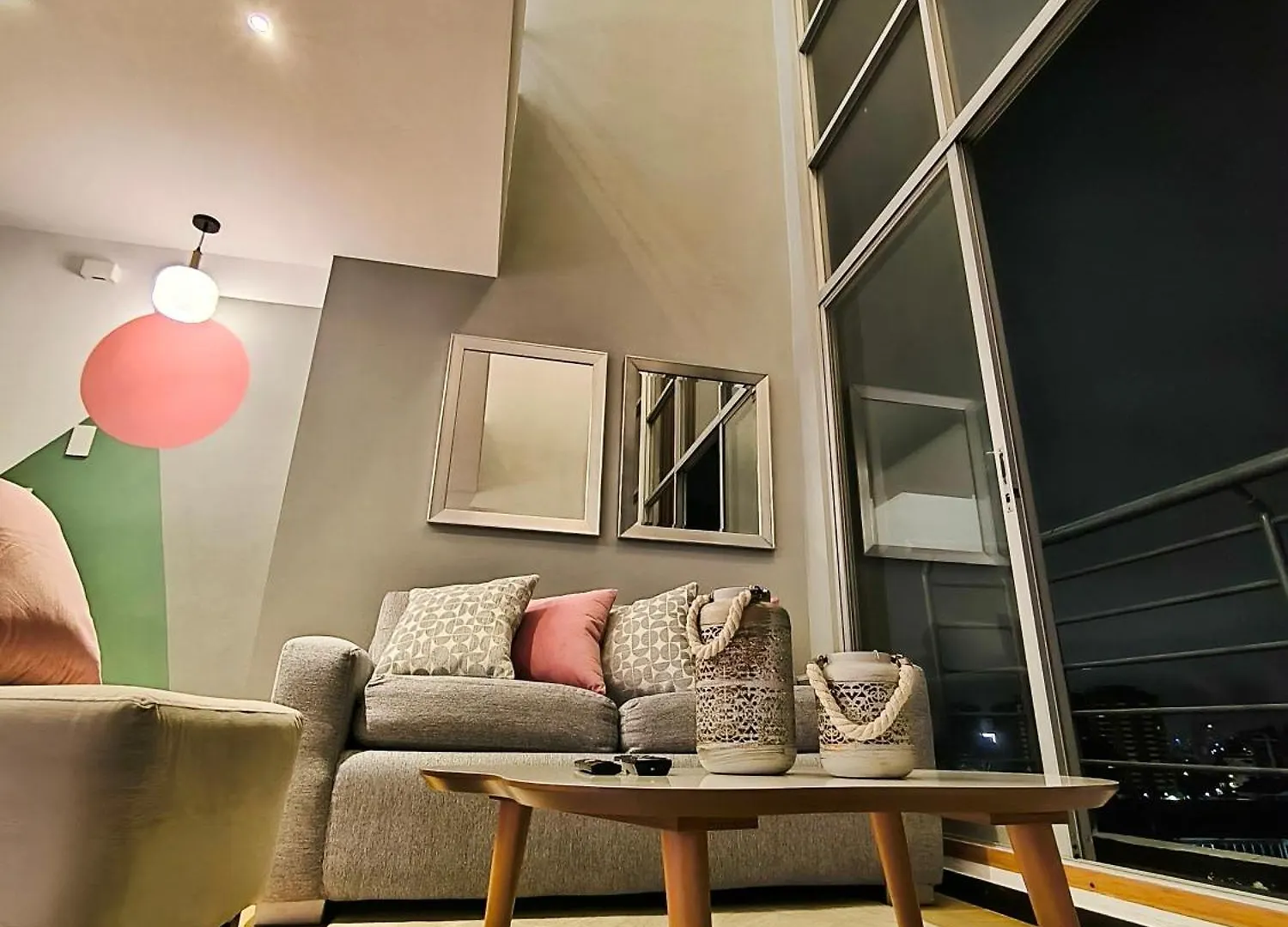 Coliving Ecuador Apartamentos Sector Swiss Hotel キト アパート