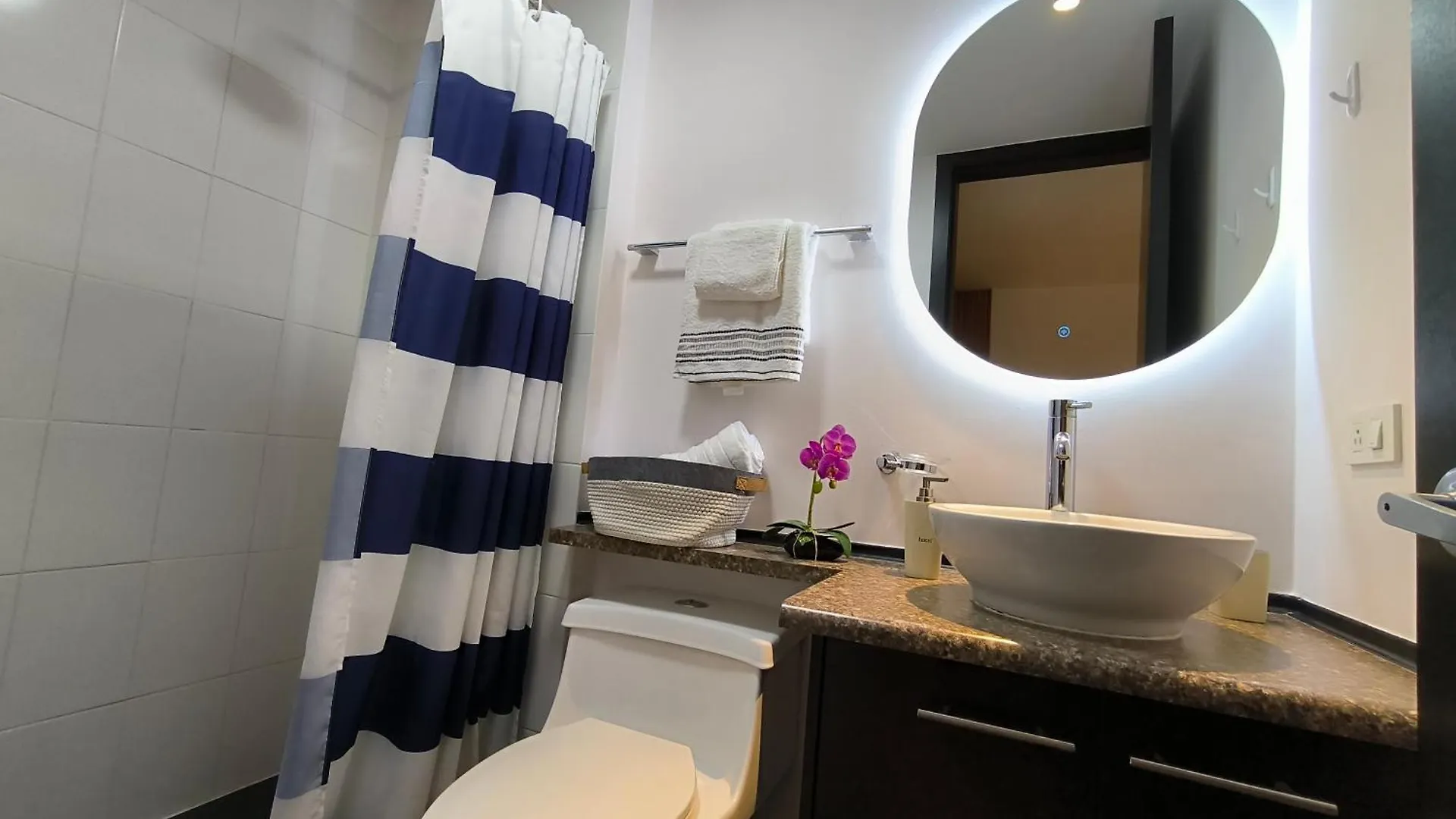 Coliving Ecuador Apartamentos Sector Swiss Hotel Quito 0*,  Ecuador